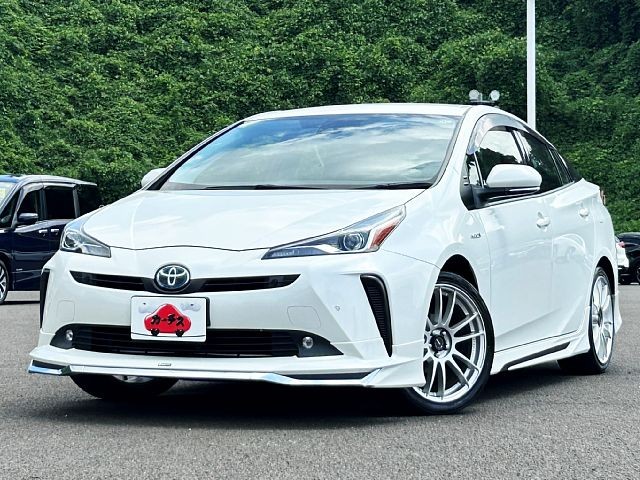 Toyota prius 2019