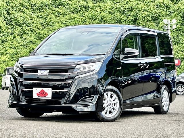 Toyota Noah Hybrid 2018