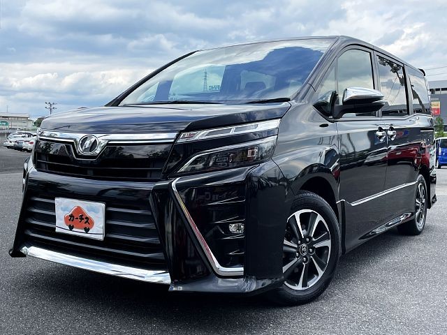 Toyota Voxy 2018