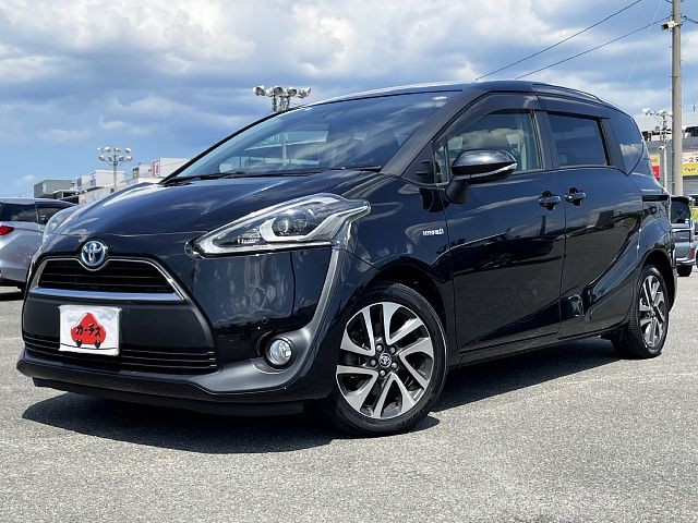 Toyota sienta hybrid 2018