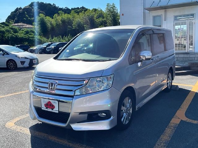 Honda step wagon spada 2009