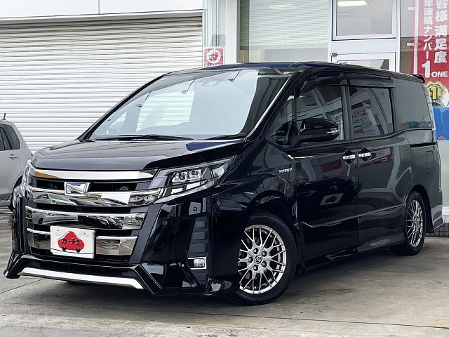 Toyota Noah Hybrid 2018