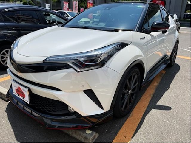 Toyota C-HR hybrid 2017