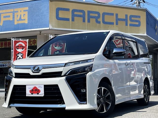 Toyota Voxy 2019