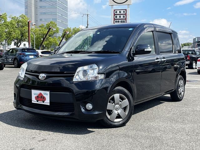 Toyota Sienta 2013