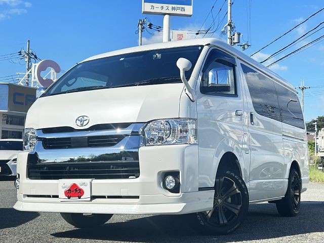 Toyota hiace wagon 2022