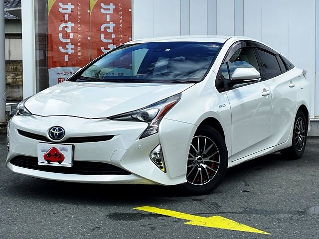 Toyota prius 2016