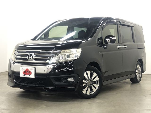 Honda step wagon spada 2014