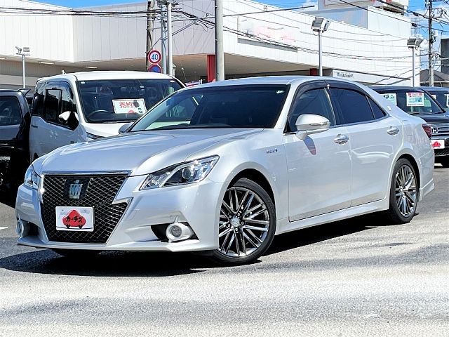 Toyota crown hybrid 2013